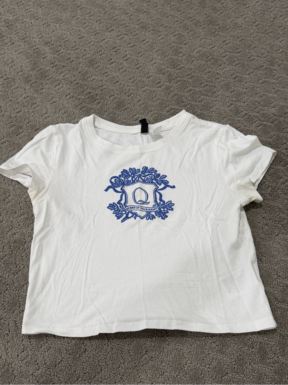 Divided from H & M baby Tee with Queen